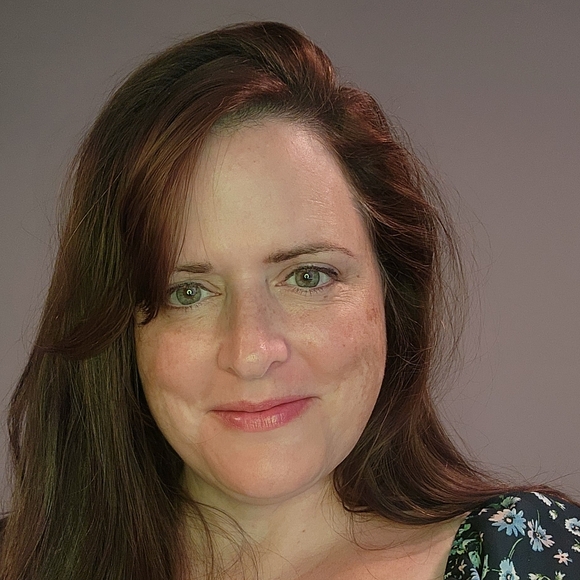 Meet your Posher, Justina - Picture 1 of 1